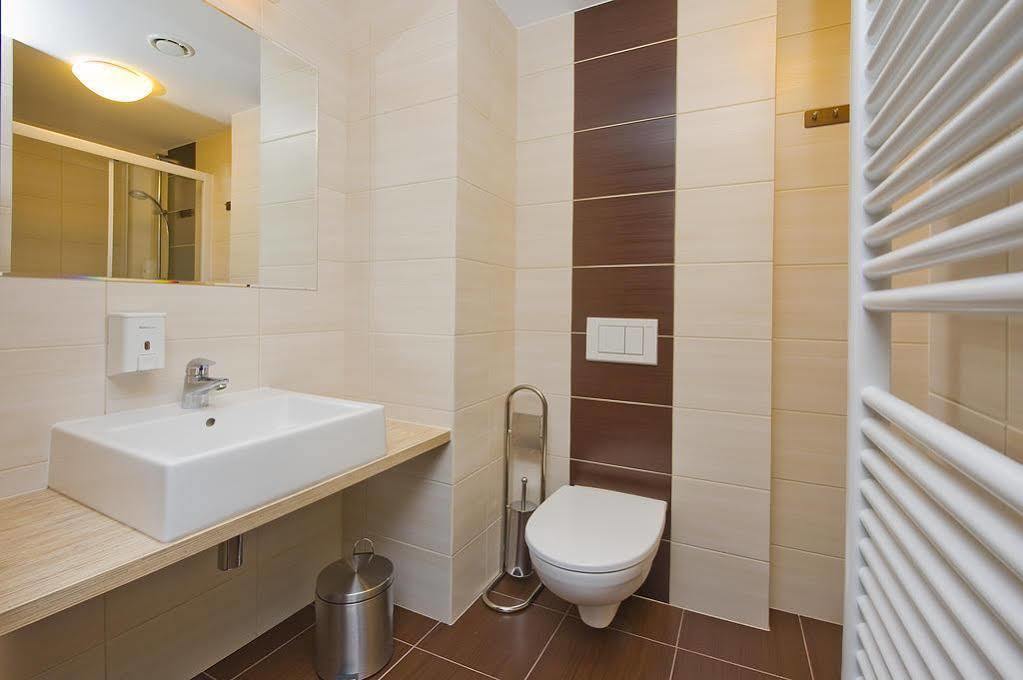 Hotel Cztery Brzozy Gdansk Kowale Kowale  Экстерьер фото